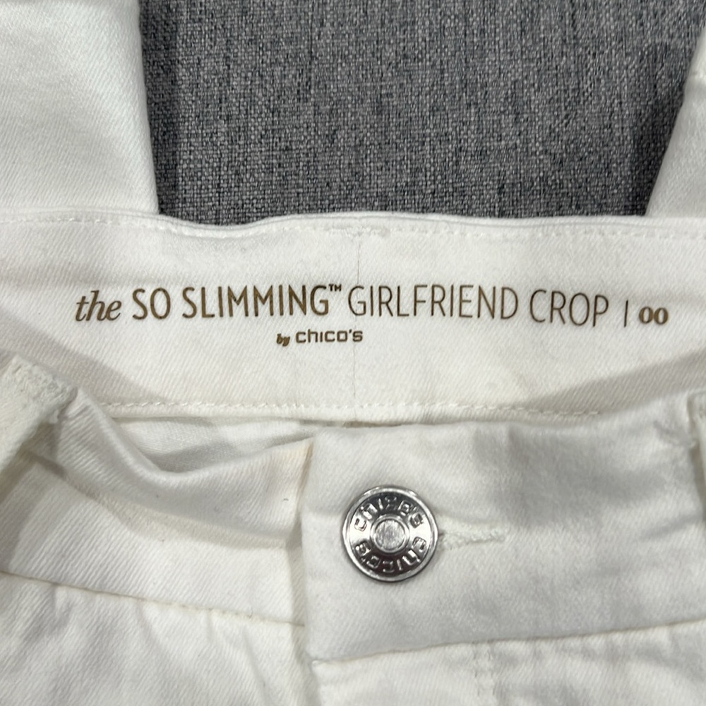 Chico's So Slimming Brooch Embellished Girlfriend Crop Pants 2 / XS - Picture 9 of 13